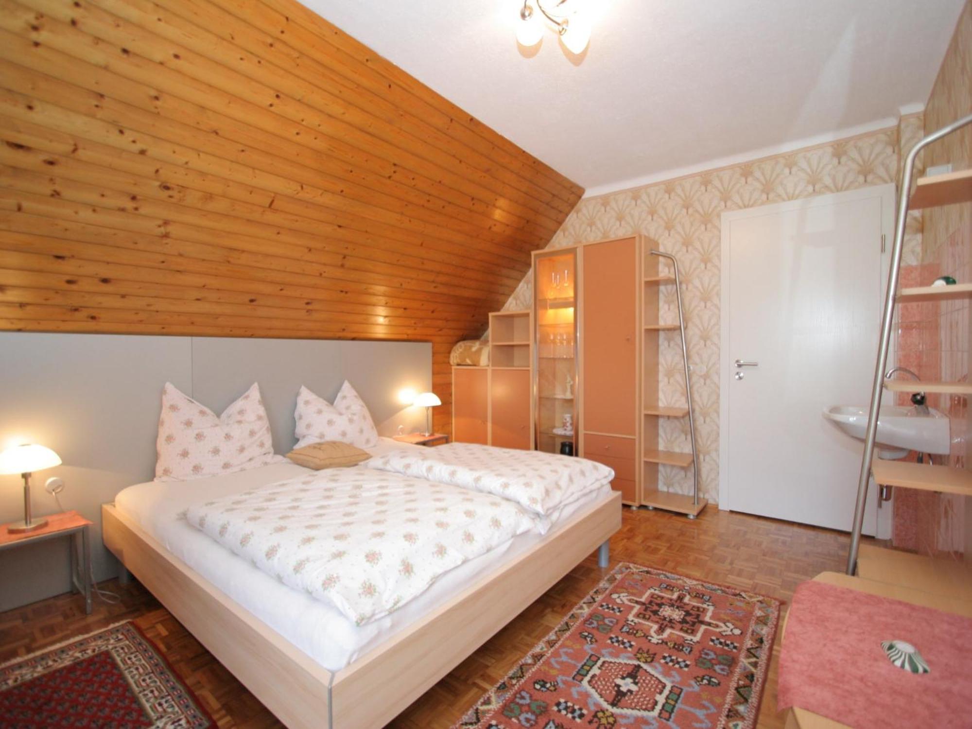 Modern Apartment With Garden Near The Petzen Ski Area In Eberndorf Carinthia Exterior photo